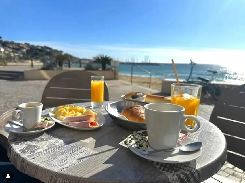 Studio Cabine Neuf 4 Personnes - Bormes Les Mimosas - 300M De La Plage De La Faviere Bormes-les-Mimosas